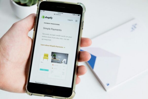 Comment créer un site de plombier avec Shopify ?