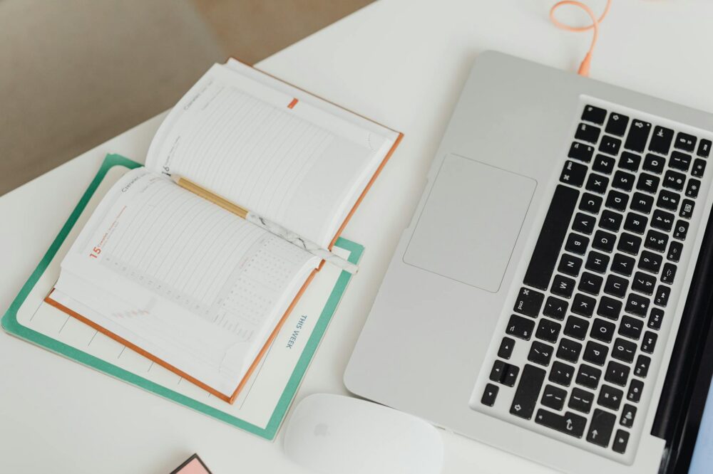 Comment intégrer un calendrier de disponibilité sur un site d'immigration ?