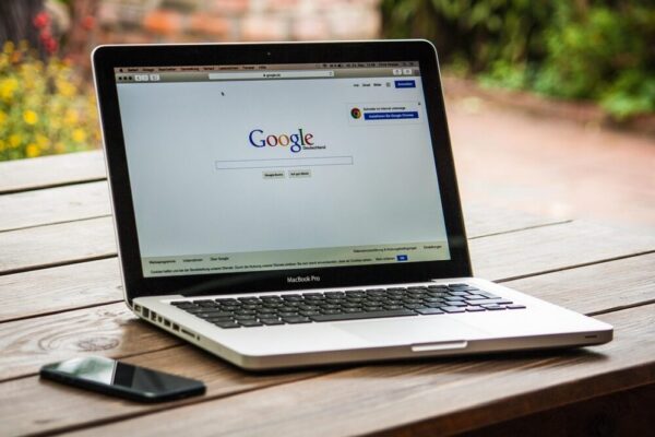 Comment mesurer le succès de sa stratégie SEO en 2026 ?