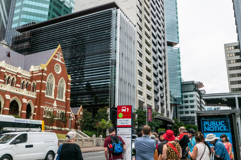 Comment optimiser les images pour le site d'un artisan ?