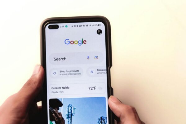 Comment optimiser les sites web pour les moteurs de recherche mobiles en 2026 ?