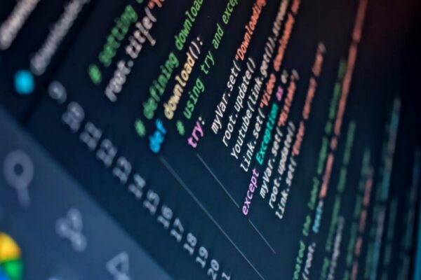 Comment utiliser les variables CSS pour personnaliser les thèmes en 2026 ?