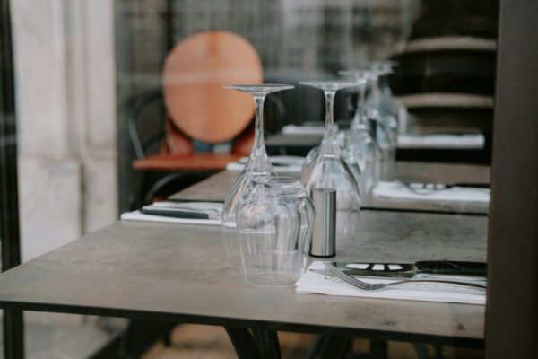 Quelles sont les fonctionnalités clés d'un site de restaurant ?