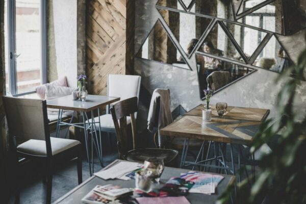 Quels sont les éléments de design importants pour un site de restaurant ?