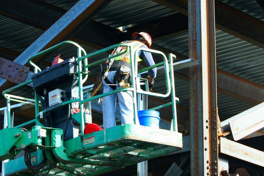 Quels sont les meilleurs outils pour créer un site de plombier ?