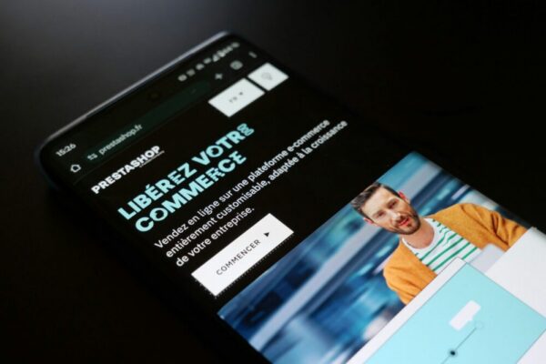 Combien coûte un site web avec mise à jour régulière ?