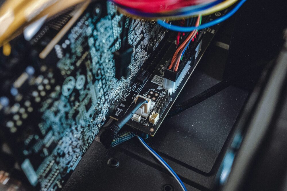 Comment choisir entre maintenance interne et externalisée ?