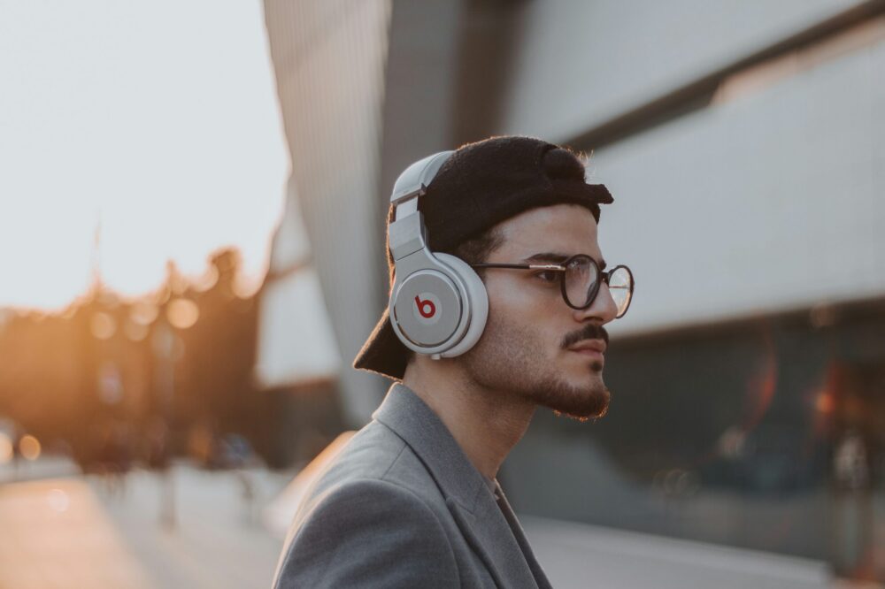 Comment choisir un casque audio pour le télétravail ?