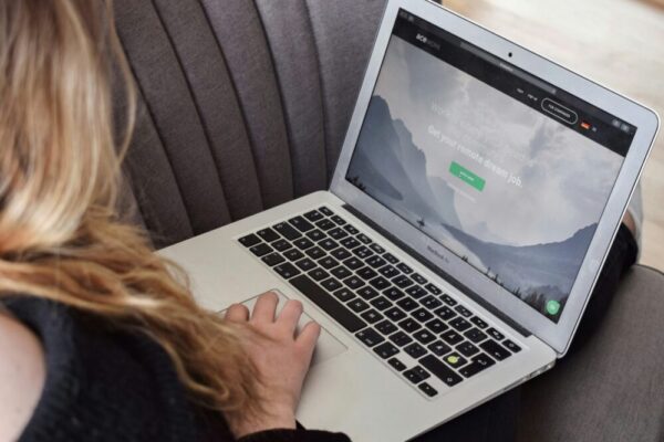 Comment créer un site internet rapidement à Agen ?