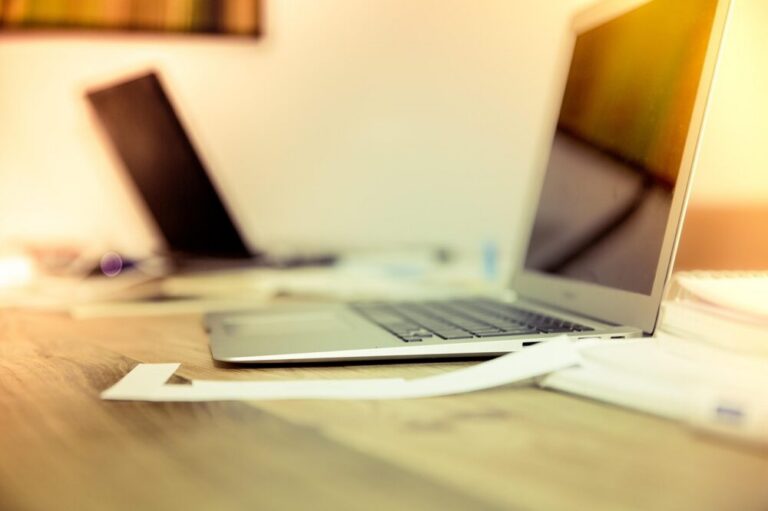 Comment créer un site web avec un blog intégré : guide complet et pratique