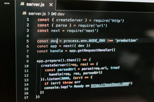 Contrat de maintenance site web : durée et renouvellement
