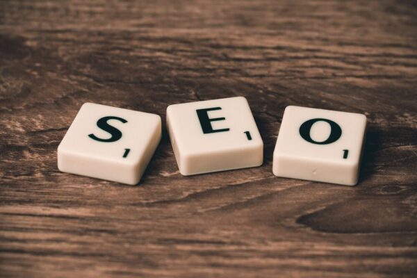 Est-ce que le SEO on-page est facturé à part ?