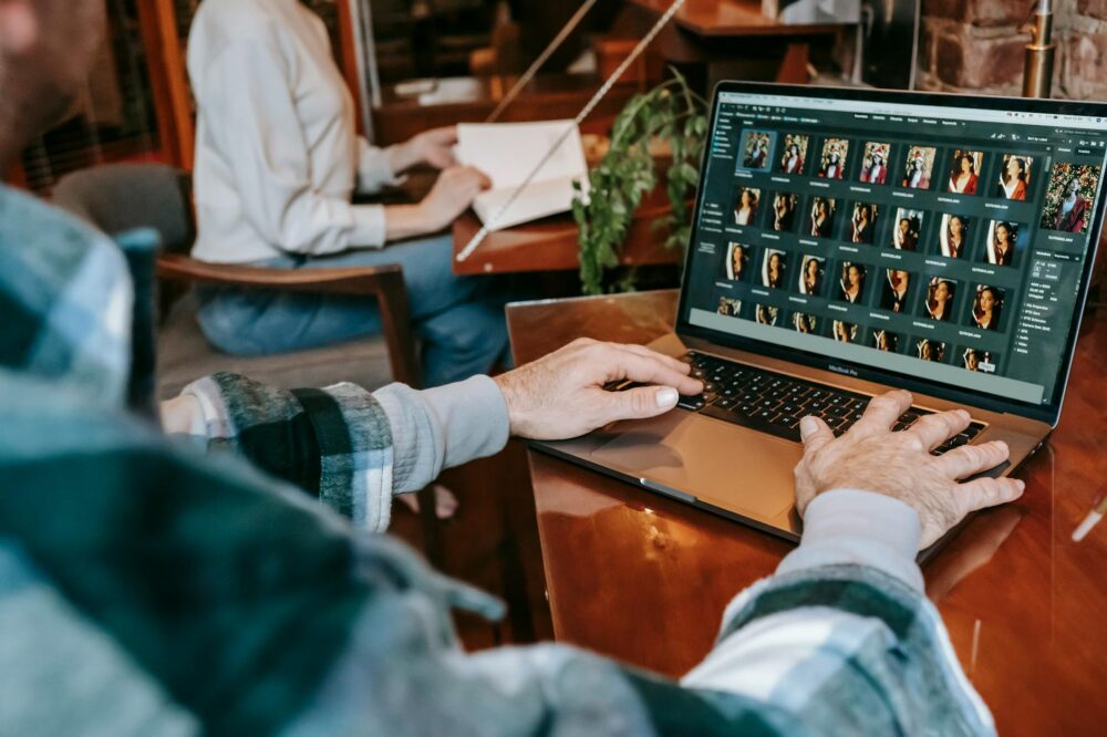 Quels sont les avantages d'un site internet avec formulaire de contact à Saint-Agne ?