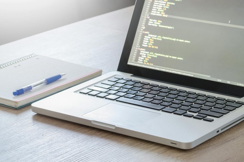Quels sont les avantages d'un site web avec une base de données à Toulouse ?