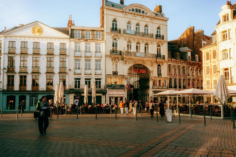 Quels sont les bénéfices d'un consultant SEO à Toulouse pour un site de voyage ?