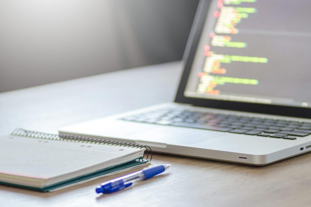 Qu'est-ce que le support web communautaire ?