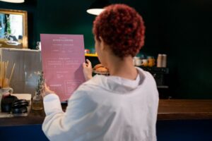 Comment créer un site web avec un menu de navigation ?